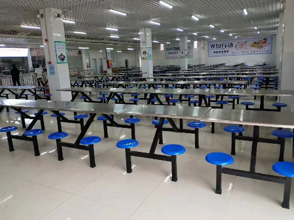 贵阳市学校食堂