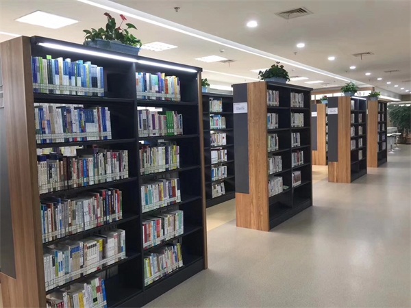 山东济南某大学采购本公司钢木书架